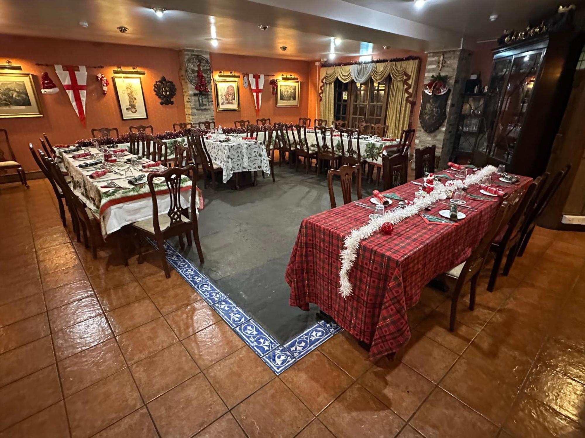 Cross Keys Hotel 2*